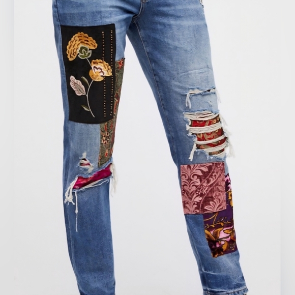 Free People Embellished Patchwork Luxe Boyfriend Jeans Size 25 - Picture 3 of 14